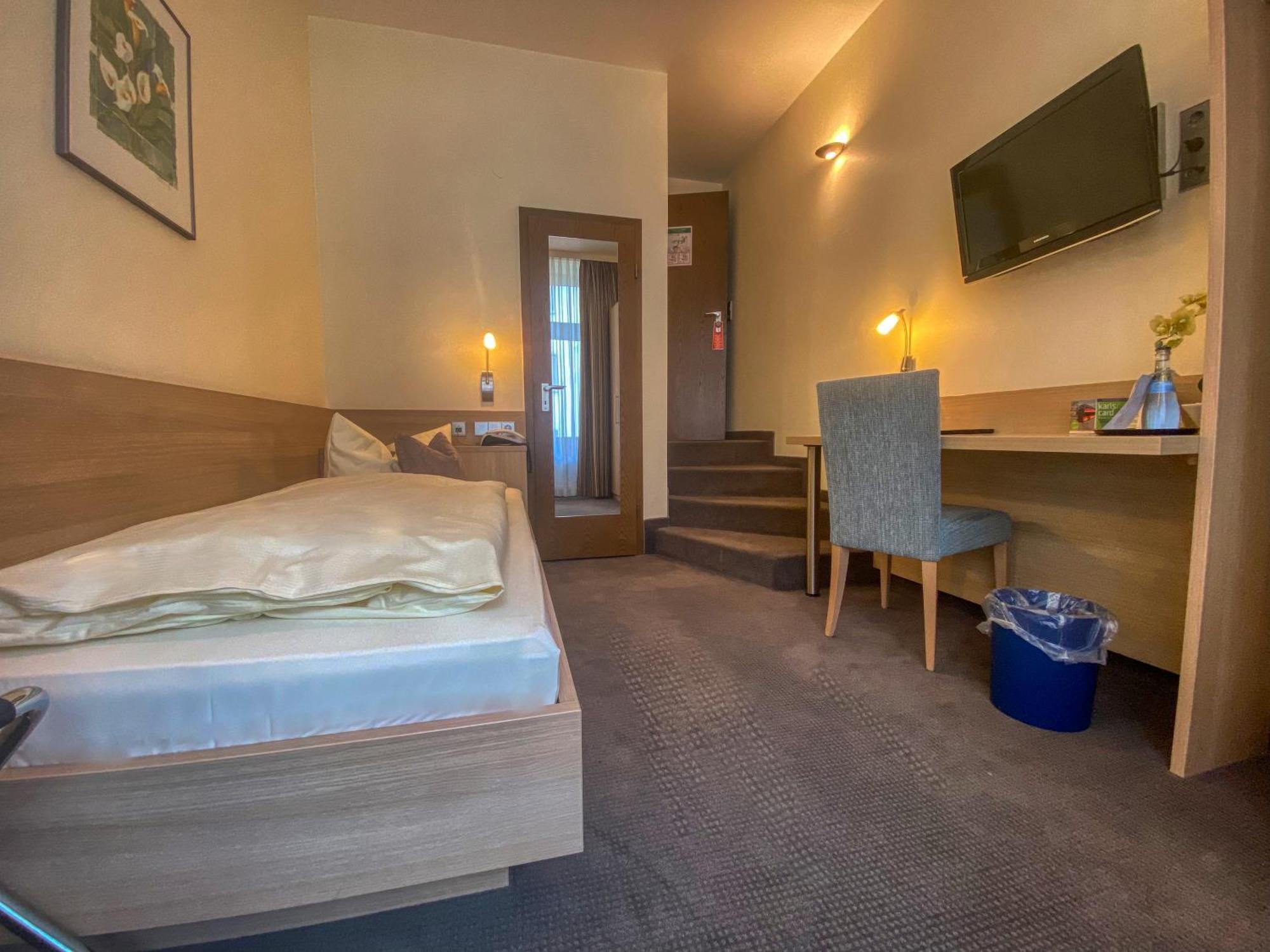 קרלסרוהה City Partner Hotel Berliner Hof חדר תמונה