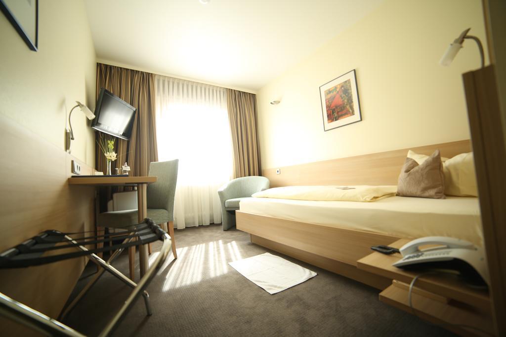 קרלסרוהה City Partner Hotel Berliner Hof מראה חיצוני תמונה